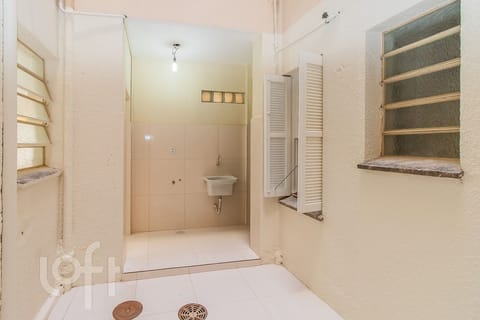 Image 17 - 237756
